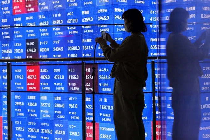 أسواق الأسهم العالمية ترتفع بدعم من قطاع التكنولوجيا وترقب خطاب وورش