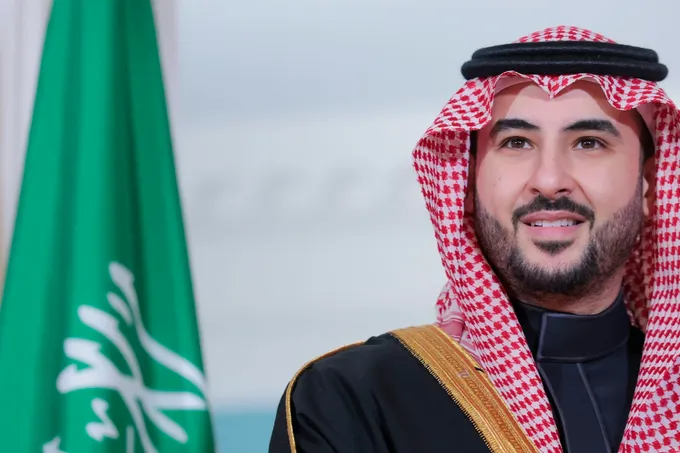 منصور بن زايد يزور السعودية في أرفع تواصل معلن منذ توتر العلاقات