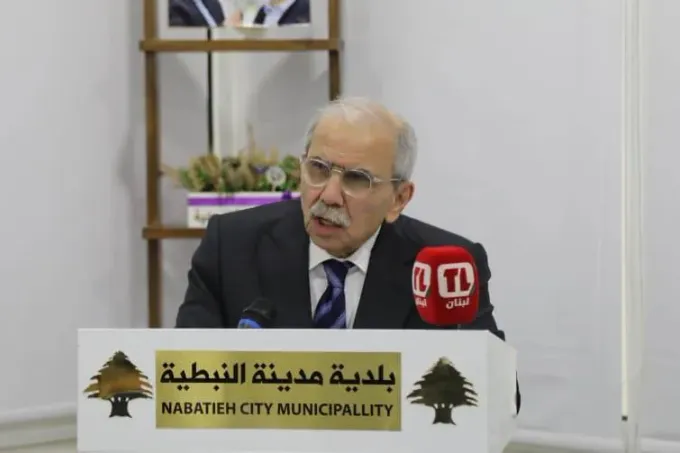 سلام يرفض انتظار التسوية الإقليمية ويضغط لانسحاب إسرائيلي كامل
