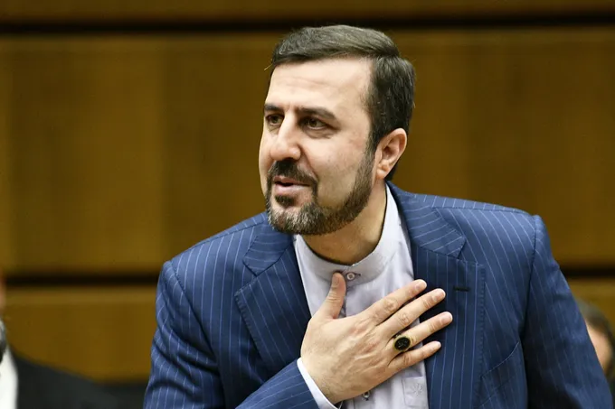 هجوم إيراني بصواريخ باليستية على قوات أمريكية وسط تعثّر المسار الدبلوماسي