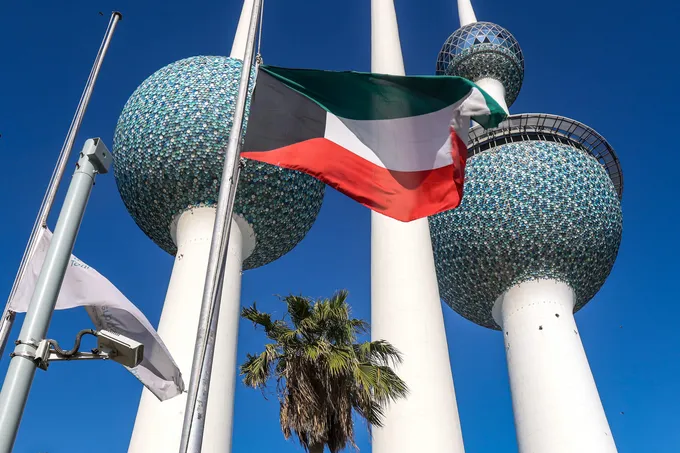 هجمات إيرانية بمسيّرات تستهدف الكويت للمرة الرابعة في يوم واحد وأضرار في منفذ العبدلي