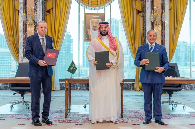 ترامب يأمر بتقليص المناورات العسكرية مع كوريا الجنوبية وسيول تمضي في تنفيذها
