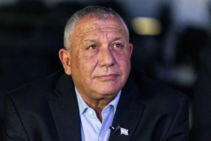 نتنياهو يتباهى بتدمير المحور الإيراني فيما يتهمه معارضوه بالتضليل والتخلي عن أهداف أكبر