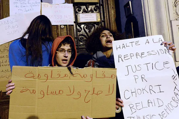 أزمة الهجرة التونسية: وفيات في السجون الإيطالية وهروب رياضيين من البعثات الرسمية