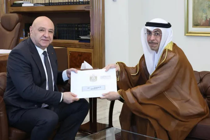 لبنان والإمارات يوقّعان مذكرة تفاهم تجارية وسط تساؤلات حول تحوّلها إلى استثمارات فعلية