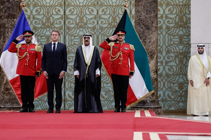 ماكرون يجول دول الخليج لتأمين إمدادات الطاقة وتعزيز الشراكات الاستراتيجية
