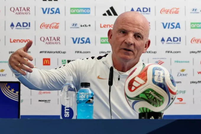 فرنسا تواجه النرويج في كأس العالم وديشامب غائب بسبب وفاة والدته