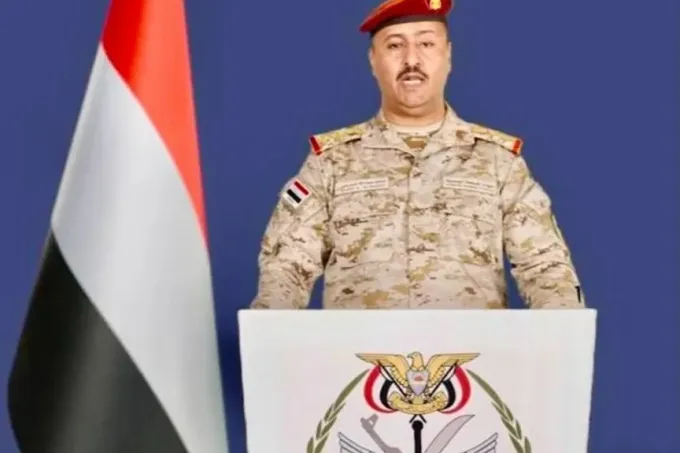 الجيش اليمني ينفّذ عملية عسكرية على عدة محاور رداً على هجمات الحوثيين