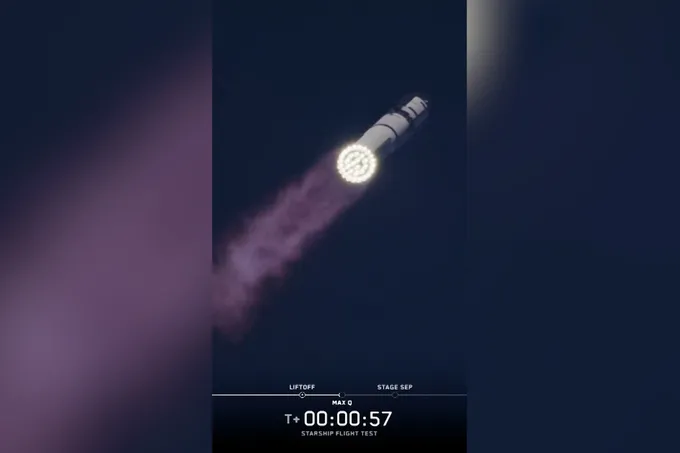 ستارشيب تُكمل رحلتها التجريبية الثانية عشرة وتهبط في المحيط الهندي