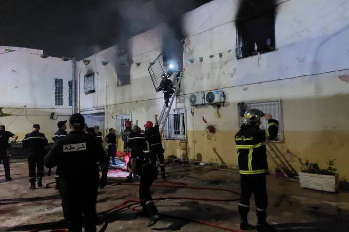 مقتل 11 شخصاً في حريق بدار أيتام بضواحي الجزائر العاصمة