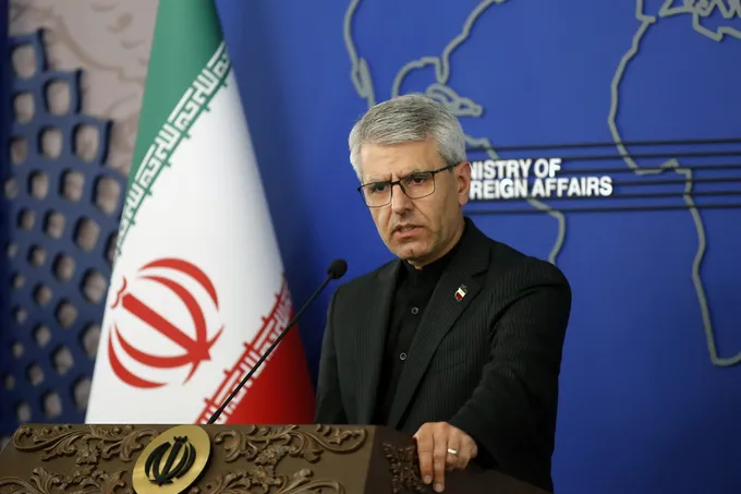 محادثات مسقط حول هرمز: طهران تتهم واشنطن بعرقلة التفاهم العماني الإيراني