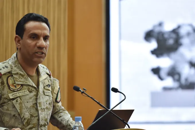التحالف يستهدف منشأة نفطية في صنعاء والحوثيون يهددون بضرب أرامكو