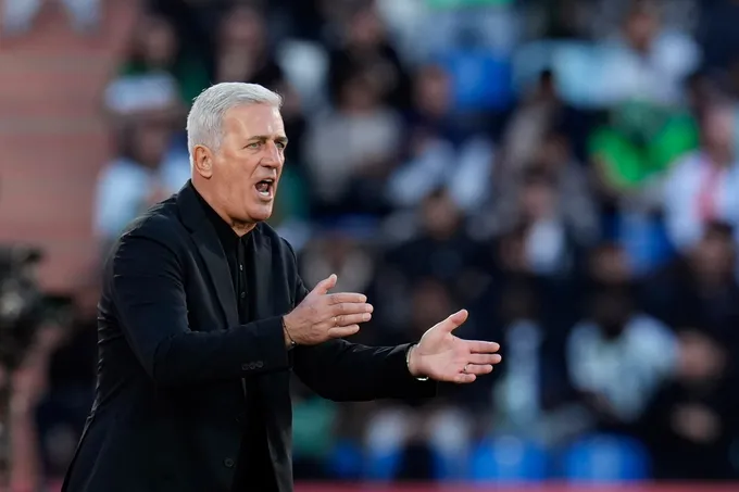الاتحاد الجزائري يُنهي عقد مدربه بيتكوفيتش بالتراضي