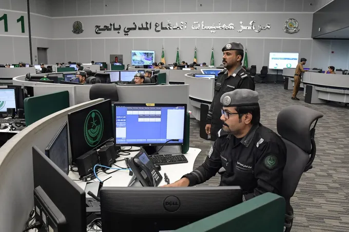 الدفاع المدني السعودي يُطلق إنذار الطوارئ في مكة وأربع مناطق ثم يُعلن زوال الخطر