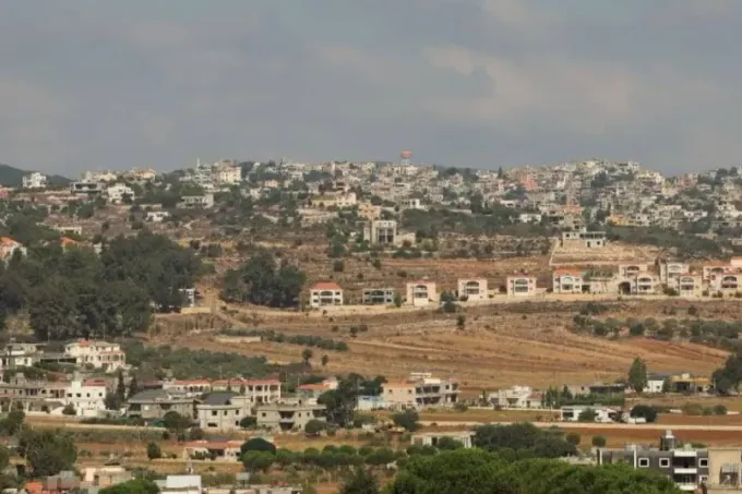 مسيحيو جنوب لبنان: الصمود بين نيران الحرب وقيود العبور