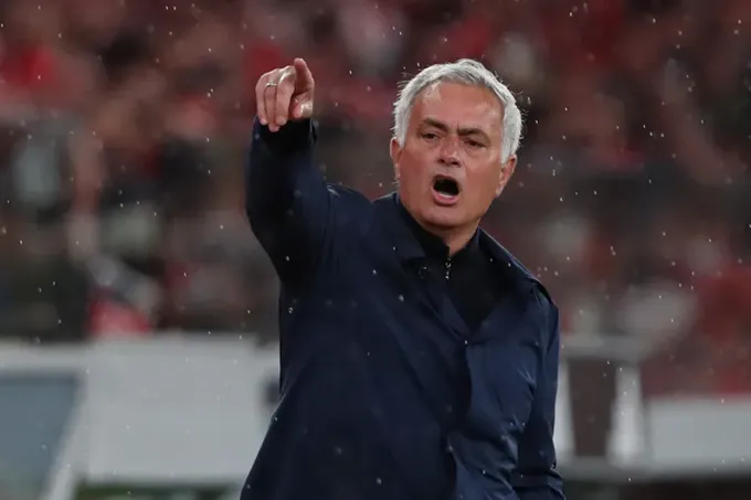 ريال مدريد يُعلن رسمياً عودة مورينيو مدرباً للفريق بعقد حتى 2029