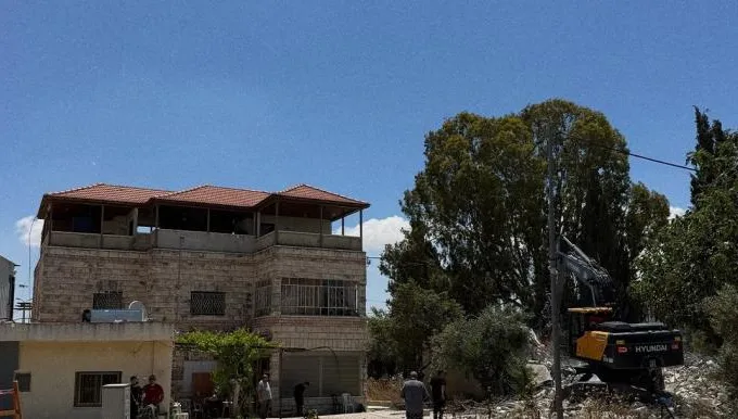 هدم منازل وتوسع استيطاني في القدس والضفة الغربية