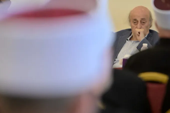 جنبلاط يرفض اتفاق الإطار اللبناني الإسرائيلي ويصفه بالأحادي