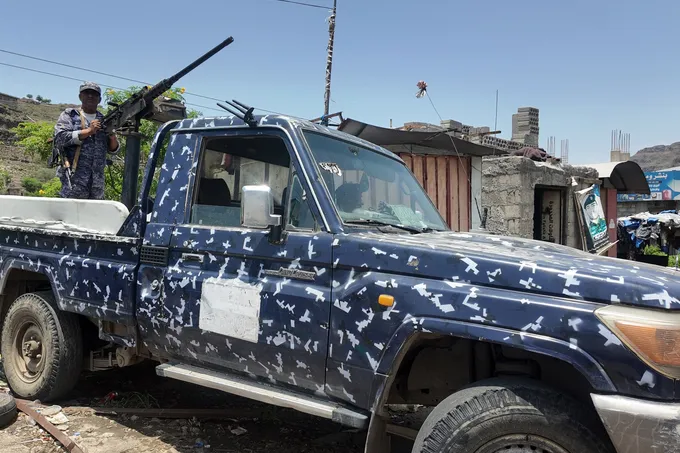 الحوثيون يهاجمون 3 مدن سعودية ويصيبون 13 مدنياً وسط جدل حول الدور الإيراني