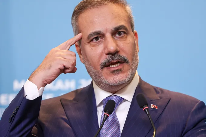 إيران تضع شروطاً للتفاوض مع واشنطن وتركيا تسعى لرفع عقوبات كاتسا