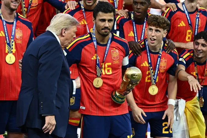 إسبانيا تتوج بكأس العالم 2026 بعد الفوز على الأرجنتين 1-0 في نهائي ميتلايف