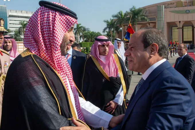 بن سلمان في القاهرة: مصر والسعودية تتوافقان على أمن البحر الأحمر في مواجهة التهديدات الحوثية