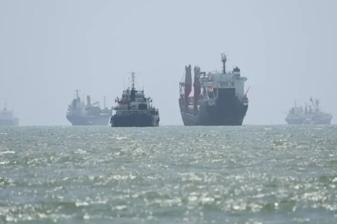 سنتكوم تعلن تأمين عبور 1.5 مليار برميل نفط عبر هرمز منذ الصيف