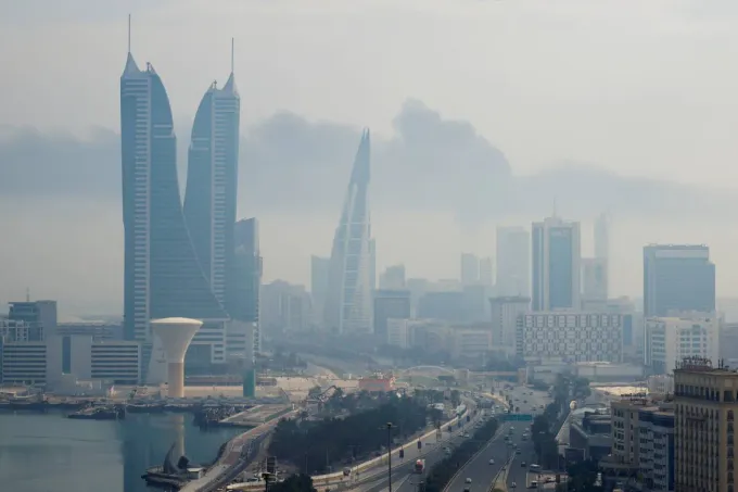 إيران تشنّ هجمات بصواريخ وطائرات مسيّرة على الكويت والبحرين