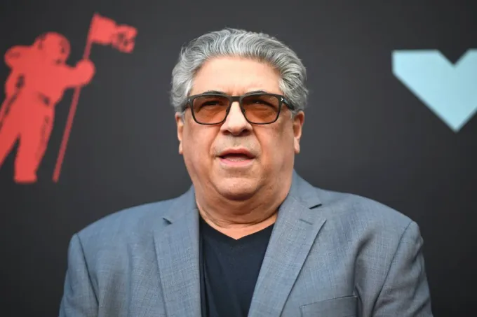 رحيل فينسنت باستوري نجم مسلسل «ذا سوبرانوس» عن 80 عاماً