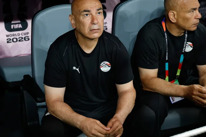 أزمة بين حسام حسن ومحمد صلاح بعد تعادل مصر مع أنغولا