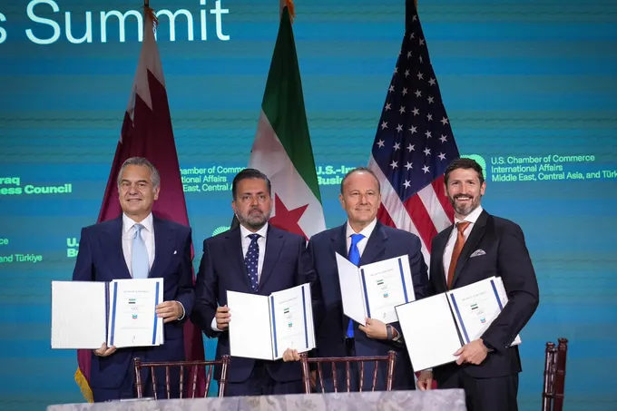العراق يوقع اتفاقيات بـ60 مليار دولار مع شركات أمريكية ويُحيي خط نفط كركوك-بانياس مع سوريا