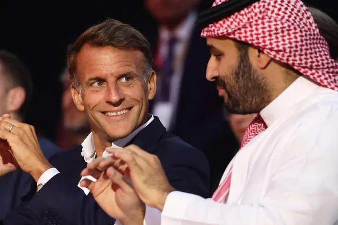 محمد بن سلمان وماكرون يتوّجان الفائز بكأس العالم للرياضات الإلكترونية في باريس