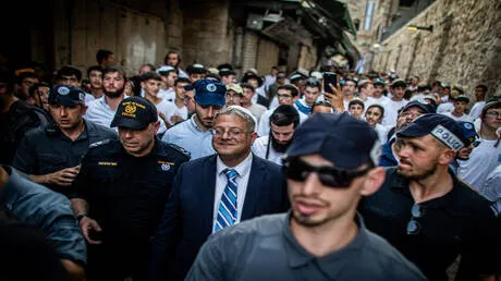 إدانات عربية لاقتحام نتنياهو وبن غفير المسجد الأقصى وحماس تصفه اعتداءً صارخاً