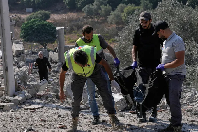 غارات إسرائيلية على جنوب لبنان تودي بحياة 7 أشخاص في أنصار