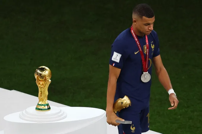 انطلاق مونديال 2026 من أزتيكا وسط احتفالات شاكيرا وأزمات التأشيرات والاحتجاجات