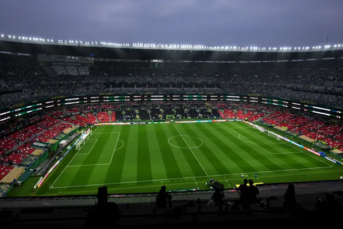 أمطار غزيرة تؤجّل مباراة المكسيك والإكوادور في كأس العالم 2026 لساعة كاملة