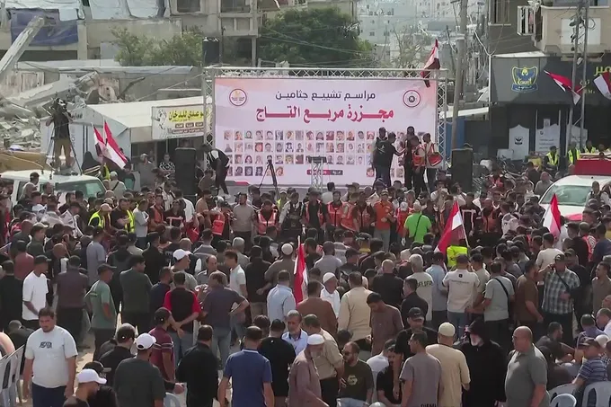 تشييع جماعي لـ105 فلسطيني في غزة وقصف إسرائيلي متواصل