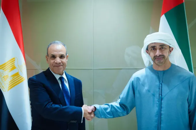 وزيرا خارجية مصر والإمارات يبحثان في أبوظبي الملفات الإقليمية وتعزيز العلاقات الثنائية
