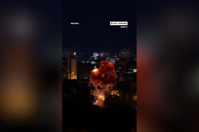 روسيا تشن هجوماً جوياً واسعاً على أوكرانيا بمئات المسيرات والصواريخ وسقوط قتلى وجرحى