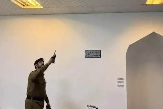 شظايا صاروخ باليستي حوثي تصيب مقيماً في عسير بعد اعتراضه