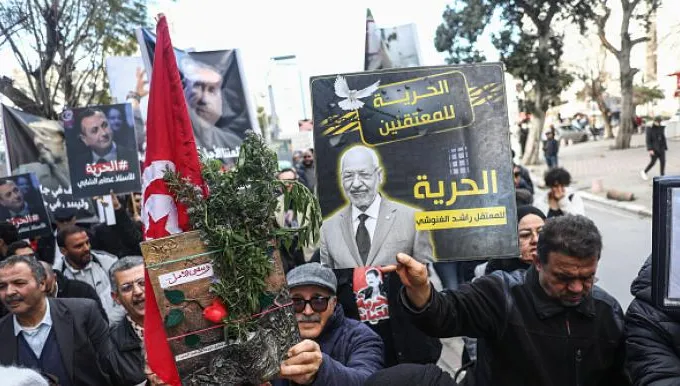 السجن المؤبد لراشد الغنوشي وقيادات النهضة في قضية "الجهاز السري"