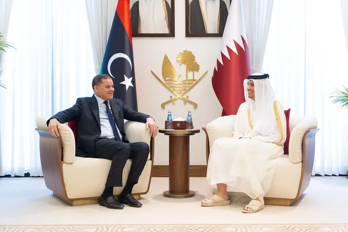 رئيس وزراء قطر يلتقي الشيباني في الدوحة ويؤكد دعم وحدة سوريا