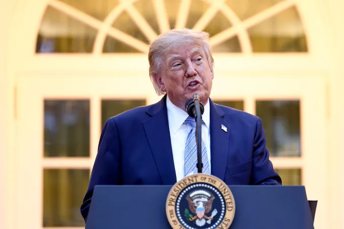 ترامب يحظر CNN وMS NOW وبوليتيكو من البيت الأبيض بذريعة الأخبار الكاذبة