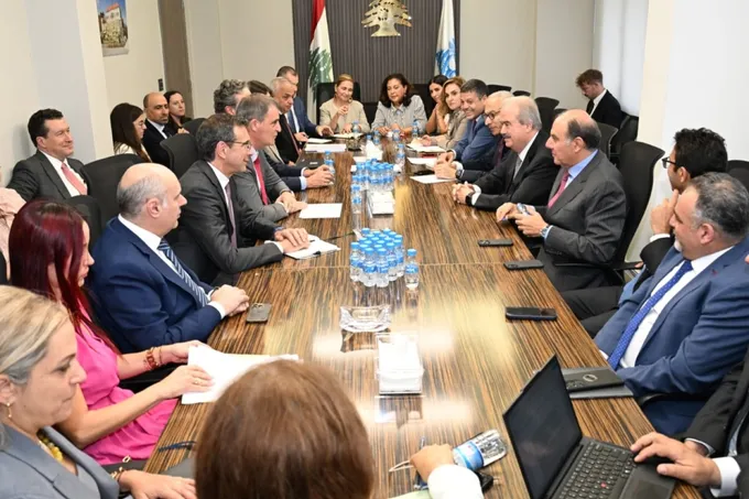 صندوق النقد يختتم اجتماعاته في لبنان ويتوقع انكماشاً حاداً في 2026