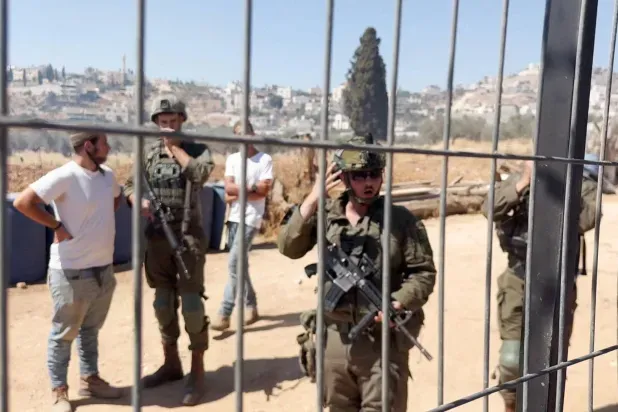 شهيدان فلسطينيان برصاص مستوطنين إسرائيليين شمال رام الله