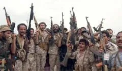 الحوثيون يستهدفون أرامكو في الرياض بصواريخ باليستية ومسيّرات وسط تقارير عن استعداد سعودي للرد