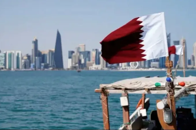 قطر تنفي إغلاق مجالها الجوي وتؤكد أن NOTAM يهدف لتحديد مسارات بديلة