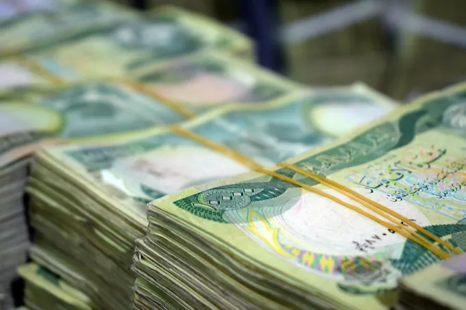 العراق يشن حملة واسعة لمكافحة الفساد وسط تساؤلات عن جدّيتها وارتباطها بالضغط الأمريكي