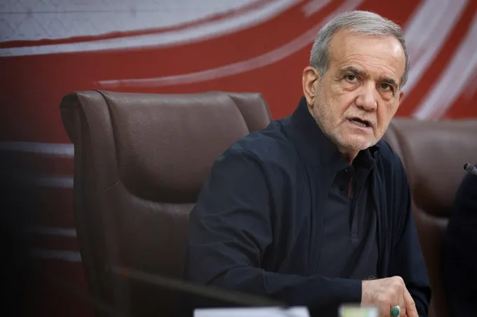 إيران تهدد بإغلاق هرمز أمام نفط الخليج وتستثني العراق مقابل ديون الغاز