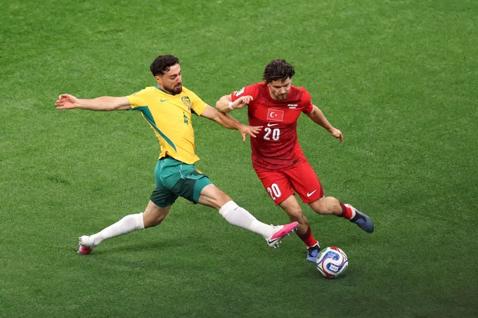 أستراليا تهزم تركيا 2-0 في افتتاح مشوارها بمونديال 2026